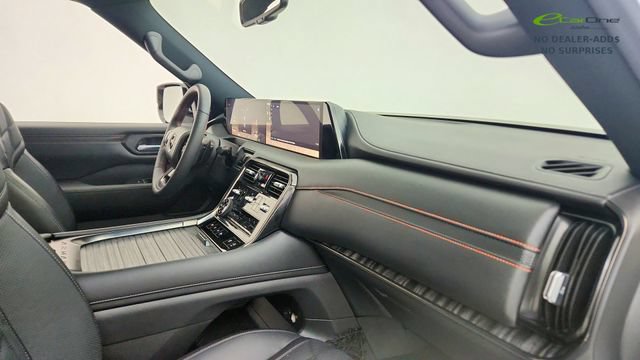 Used 2026 Nissan Armada PRO-4X w/ Captain's Chari Seat Package AWD/4WD image 20