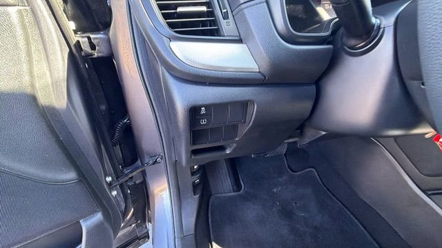 Used 2018 Honda CR-V LX image 30