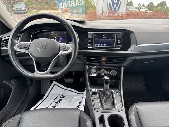 Certified 2024 Volkswagen Jetta SE FWD image 17