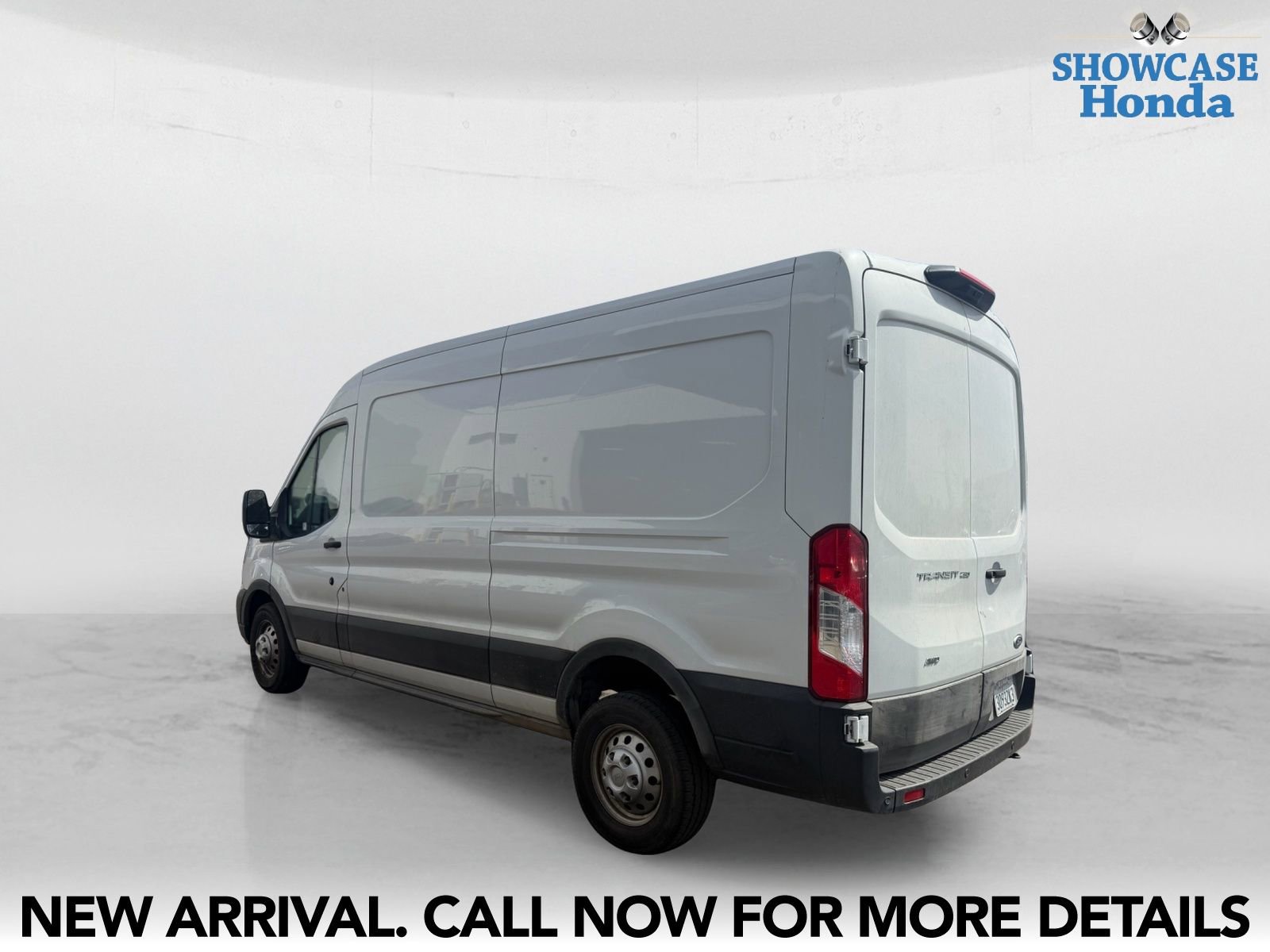 Used 2023 Ford Transit 250 Medium Roof AWD w/ Load Area Protection Package image 4
