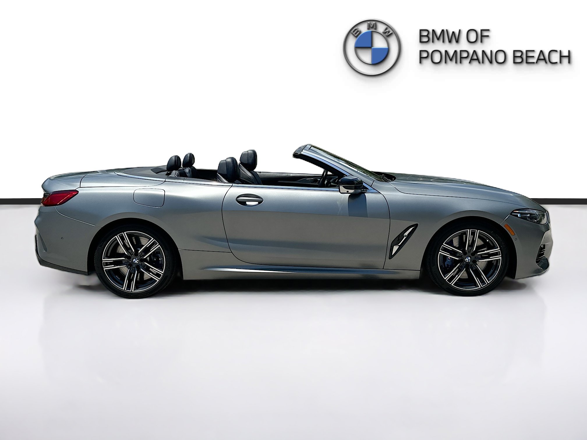 Used 2023 BMW M850i xDrive Convertible AWD/4WD image 8