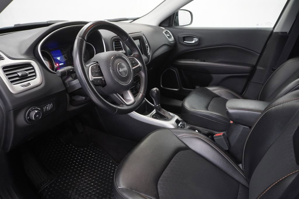 Used 2019 Jeep Compass Latitude image 16