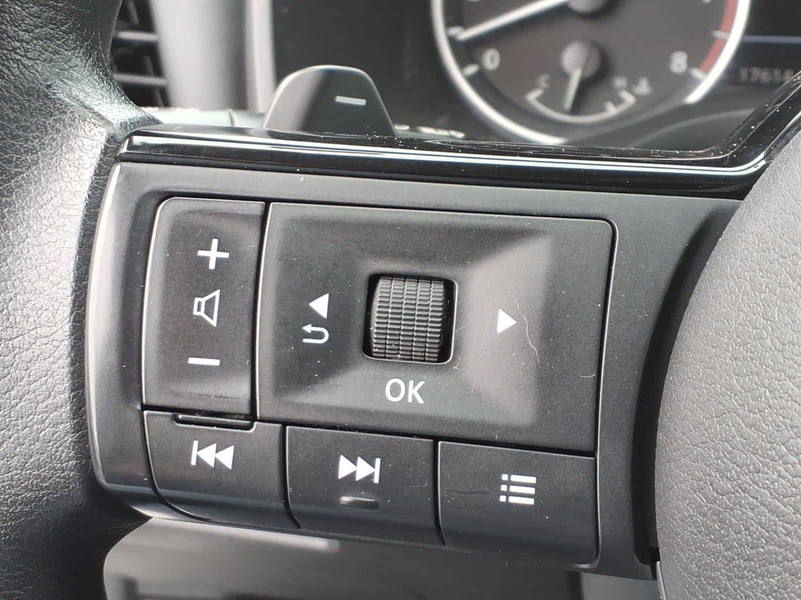 Certified 2023 Nissan Rogue SV AWD/4WD image 11