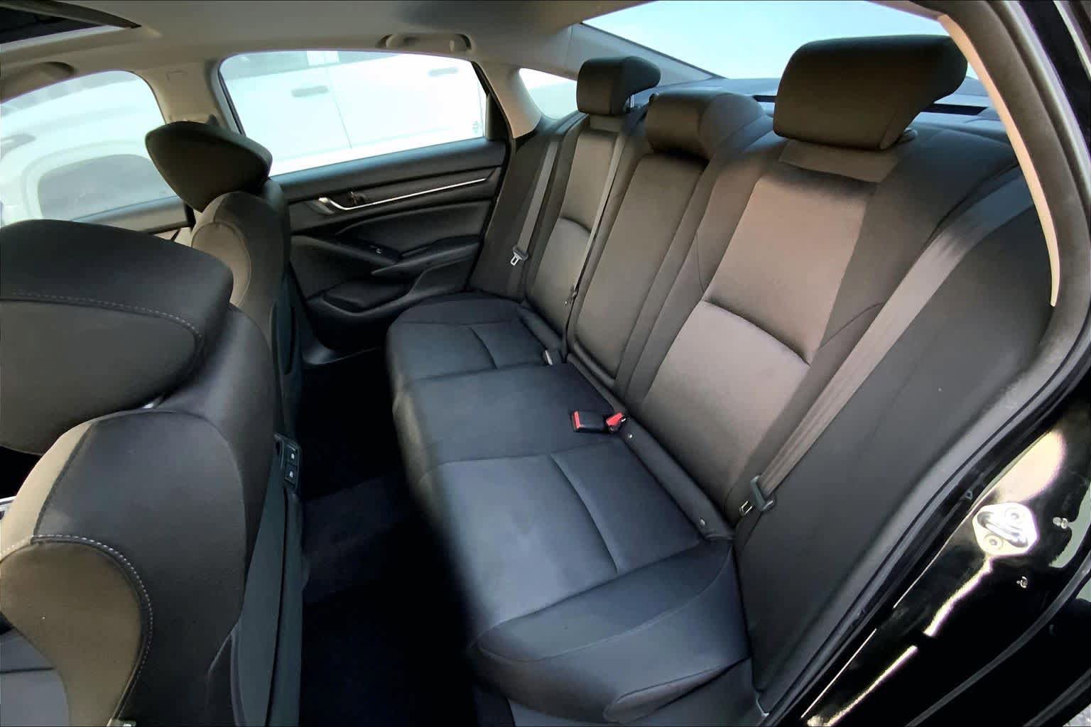 Used 2018 Honda Accord EX image 20