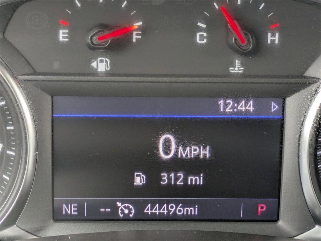 Used 2024 GMC Terrain SLT image 16