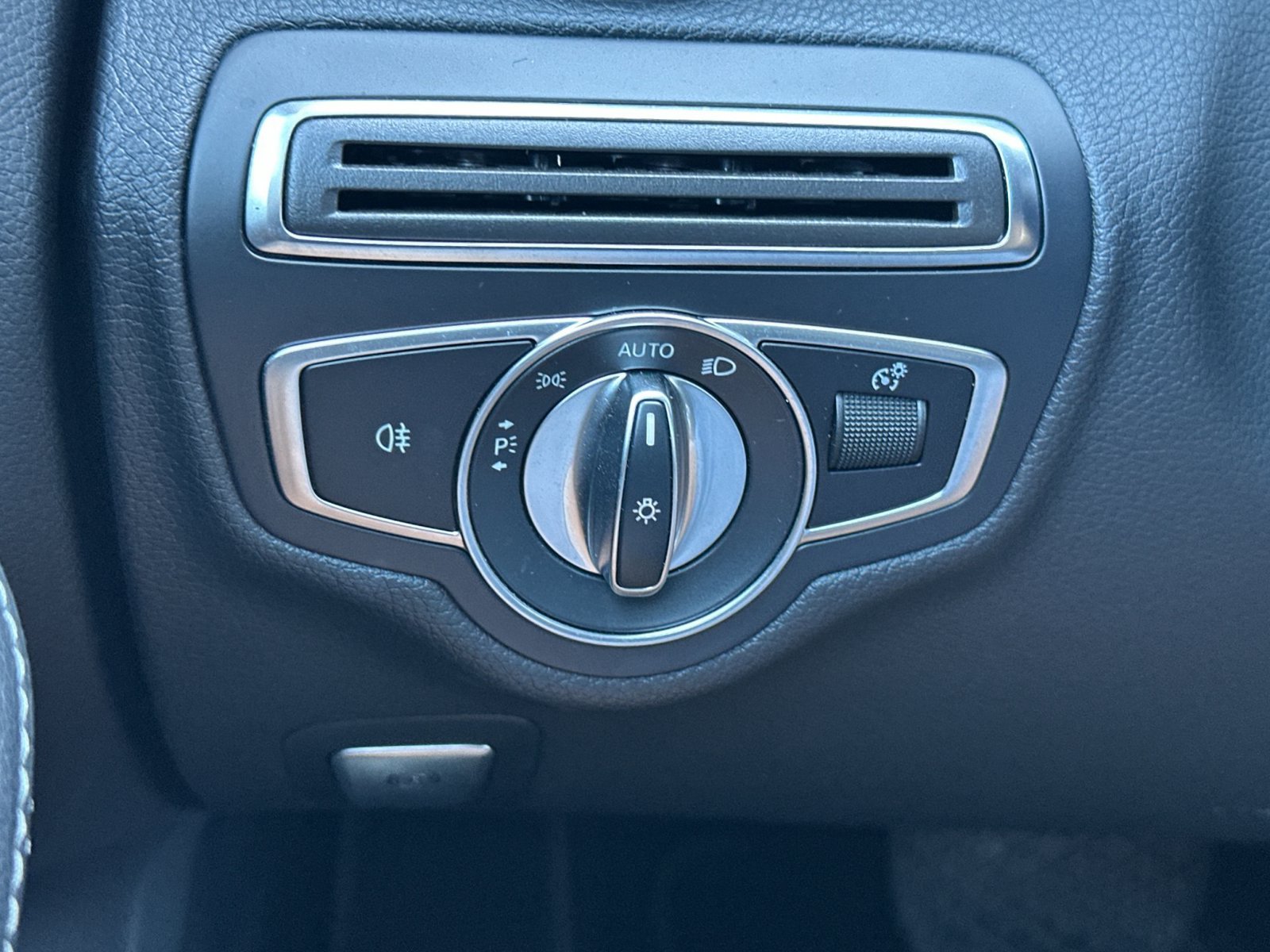 Certified 2021 Mercedes-Benz C 300 Sedan image 30