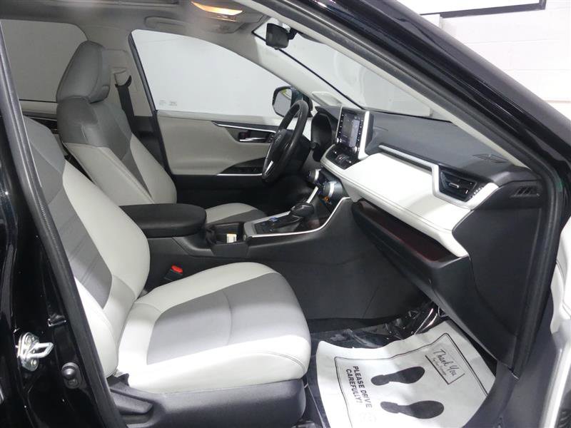 Used 2020 Toyota RAV4 Limited w/ Limited Grade Weather Package AWD/4WD image 22