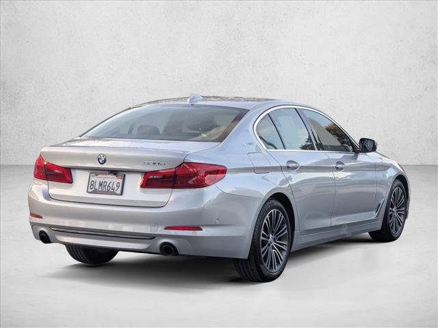 Used 2019 BMW 530e w/ Premium Package image 5