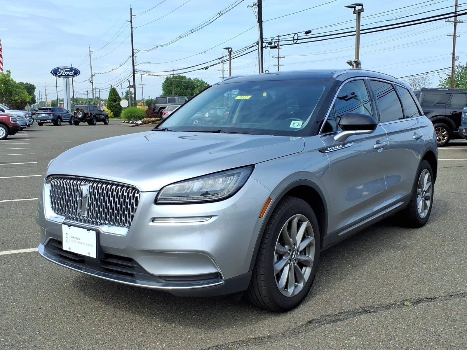 Used 2022 Lincoln Corsair AWD w/ Premium Package image 3