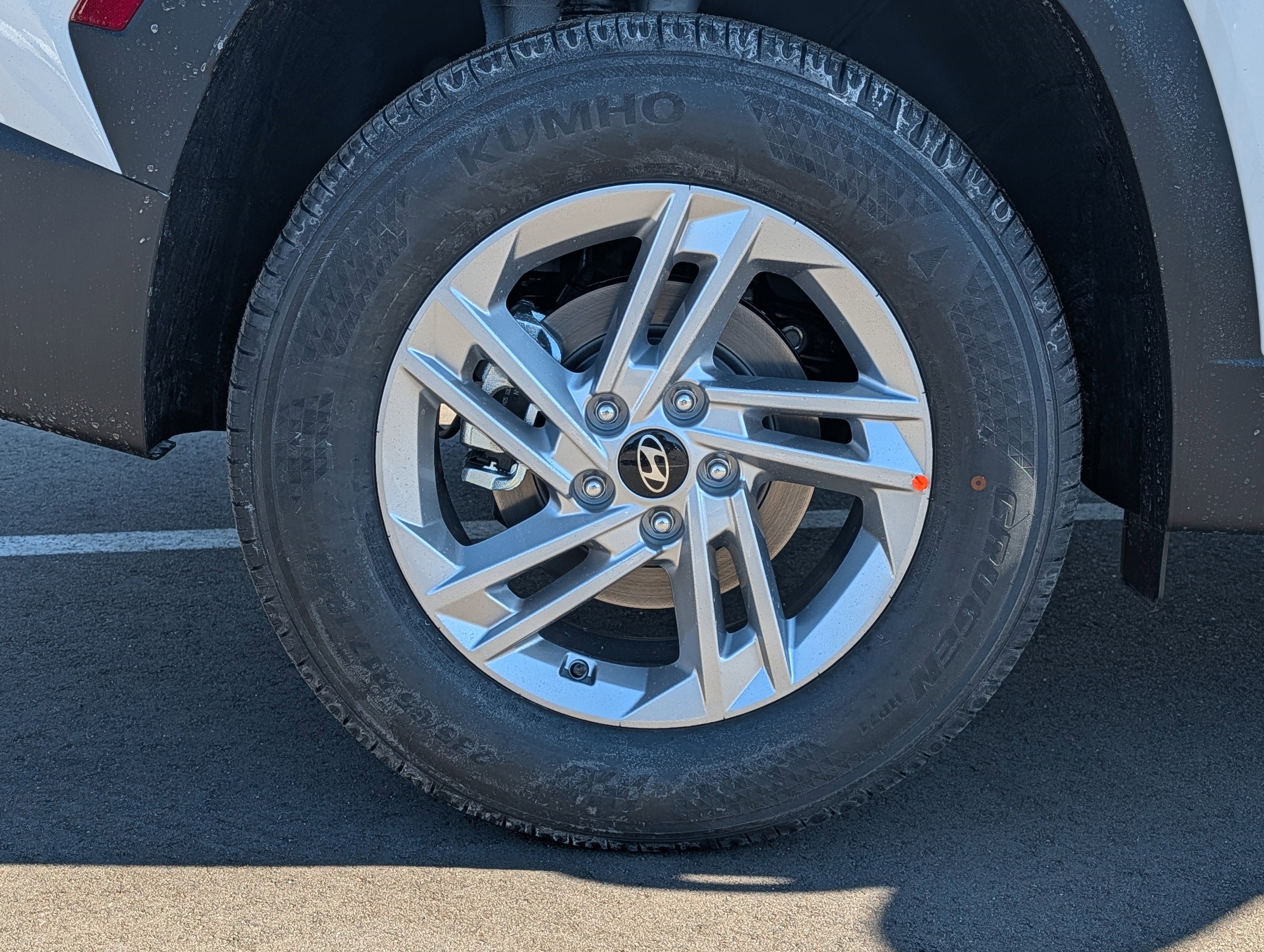 New 2026 Hyundai Tucson SE image 5