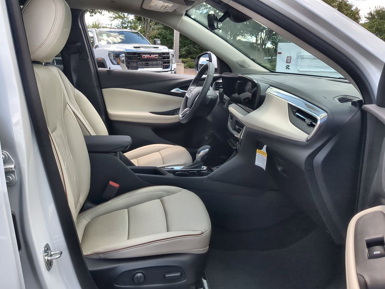 New 2026 Buick Encore GX Avenir w/ Avenir Technology Package image 27