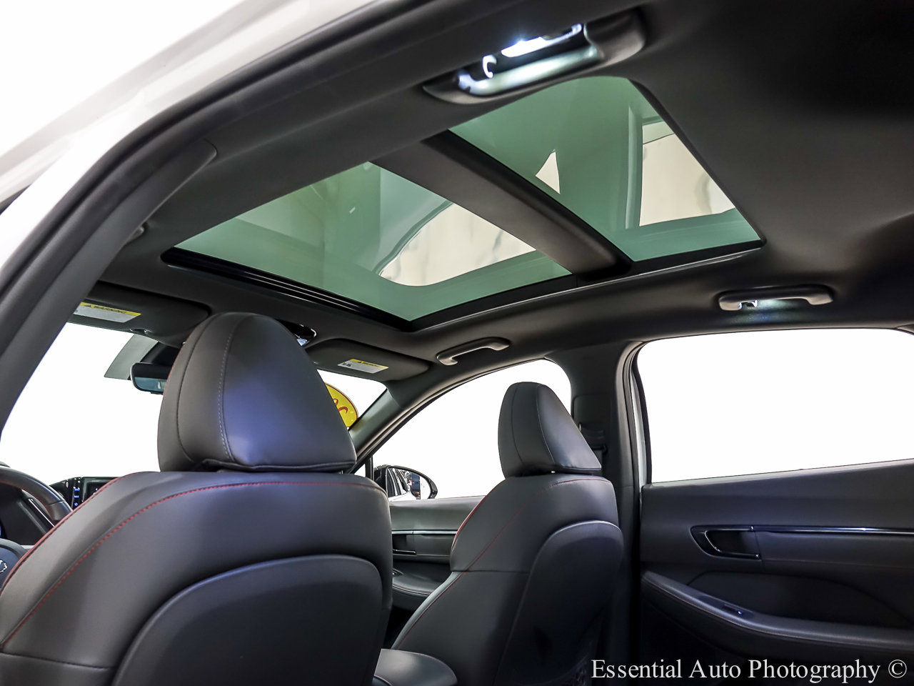 Used 2022 Hyundai Sonata N Line image 17