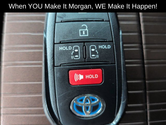 Used 2022 Toyota Sienna LE AWD/4WD image 31