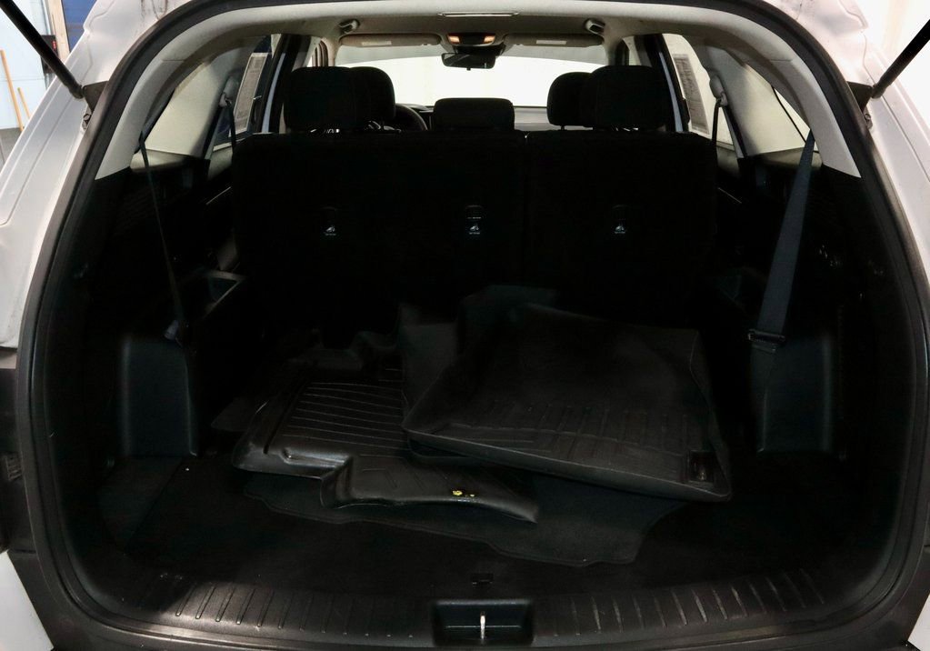 Used 2021 Kia Sorento LX image 15