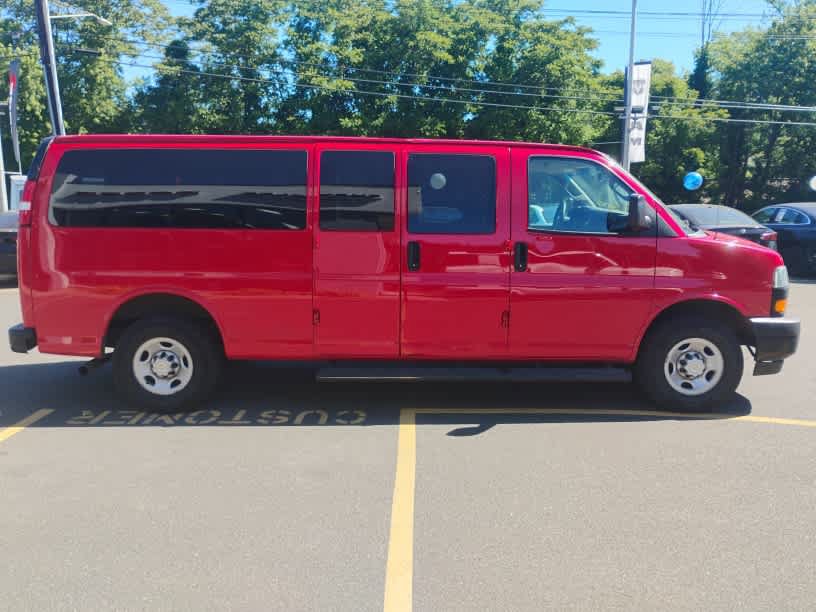 Used 2022 Chevrolet Express 3500 LS RWD image 6
