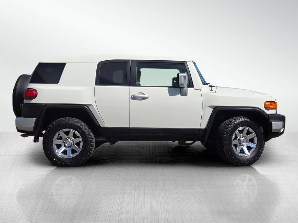 Used 2014 Toyota FJ Cruiser 4WD w/ Upgrade Package image 4
