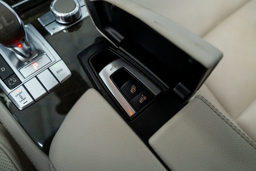 Used 2014 Mercedes-Benz SL 550 image 45