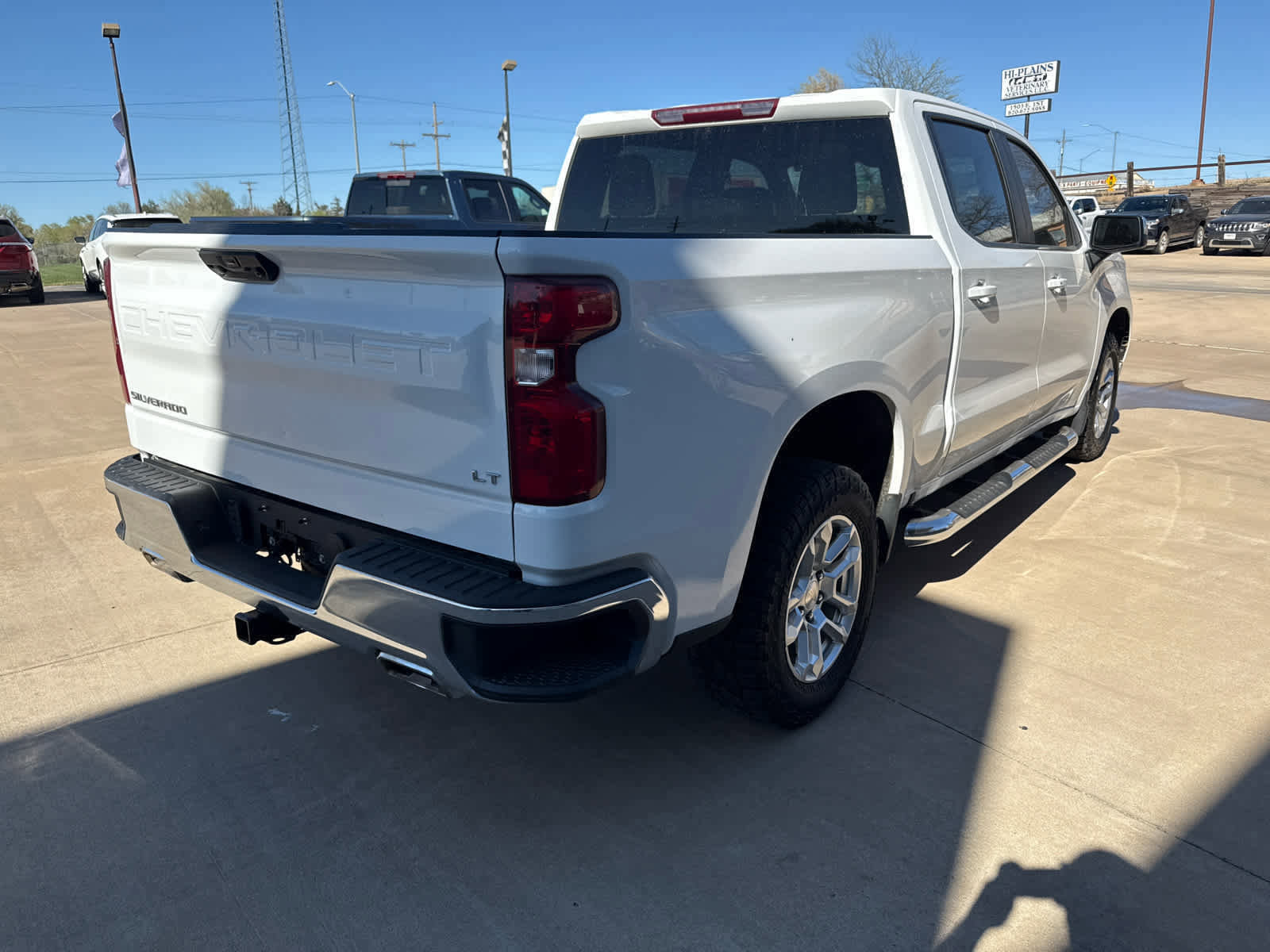Used 2022 Chevrolet Silverado 1500 LT image 6