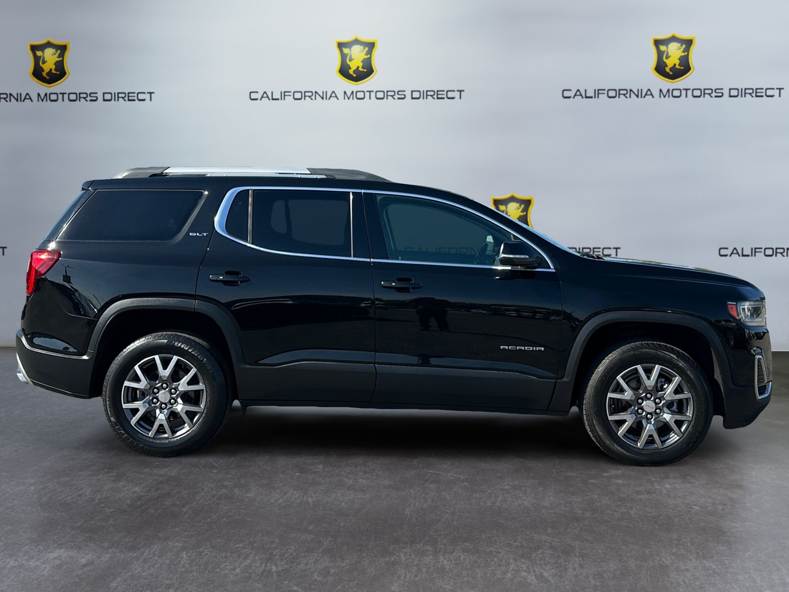 Used 2023 GMC Acadia SLT FWD image 6