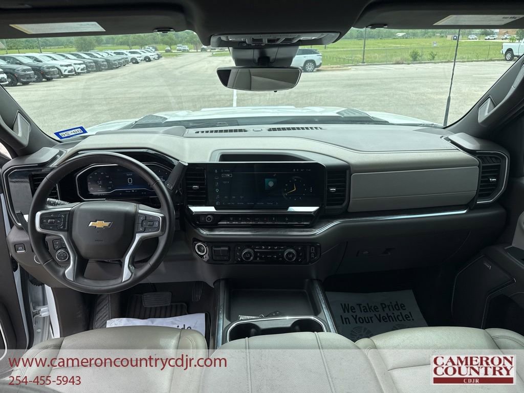 Used 2024 Chevrolet Silverado 2500 LTZ w/ LTZ Texas Edition image 14