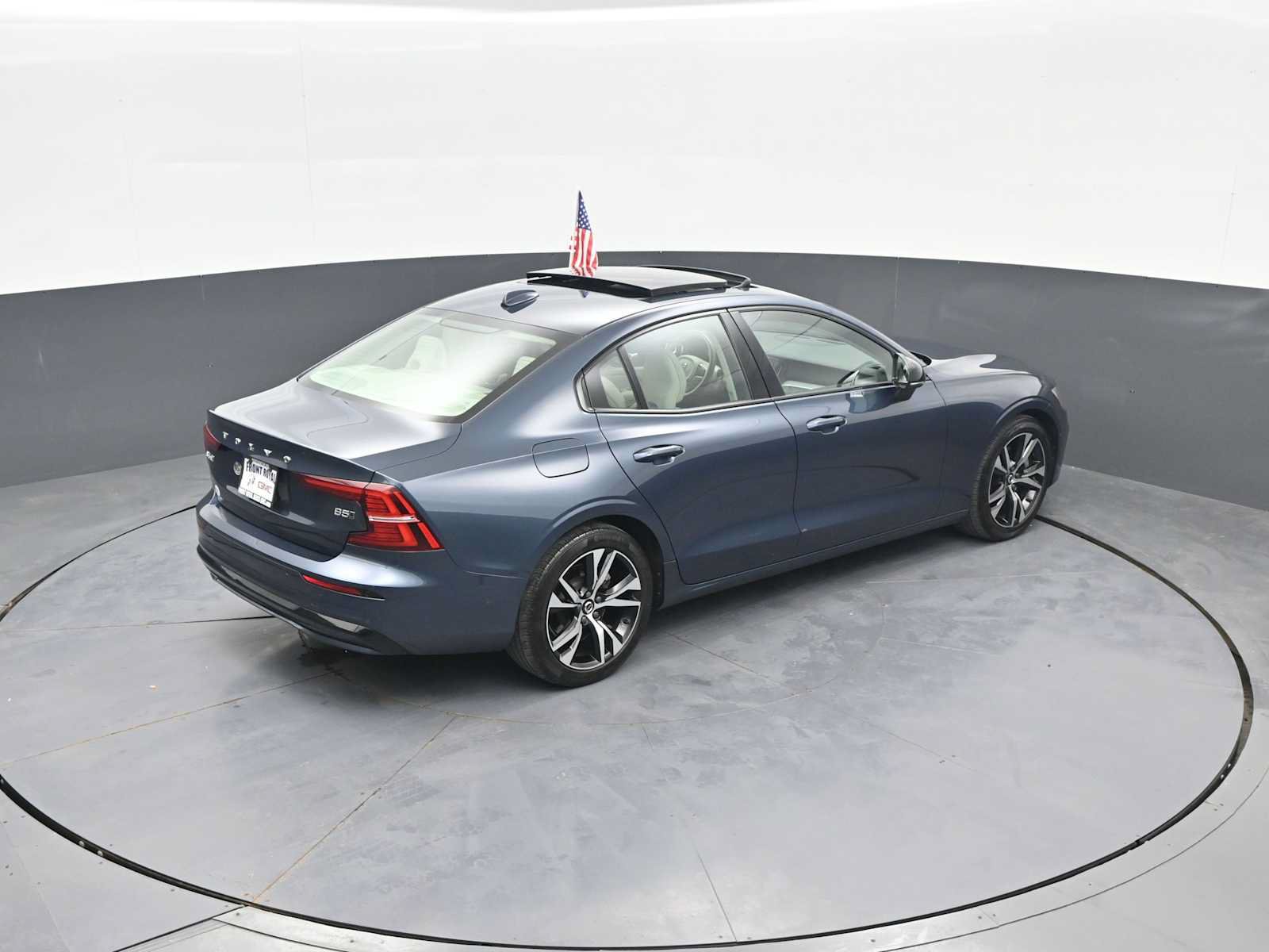 Used 2024 Volvo S60 B5 Plus AWD/4WD image 35