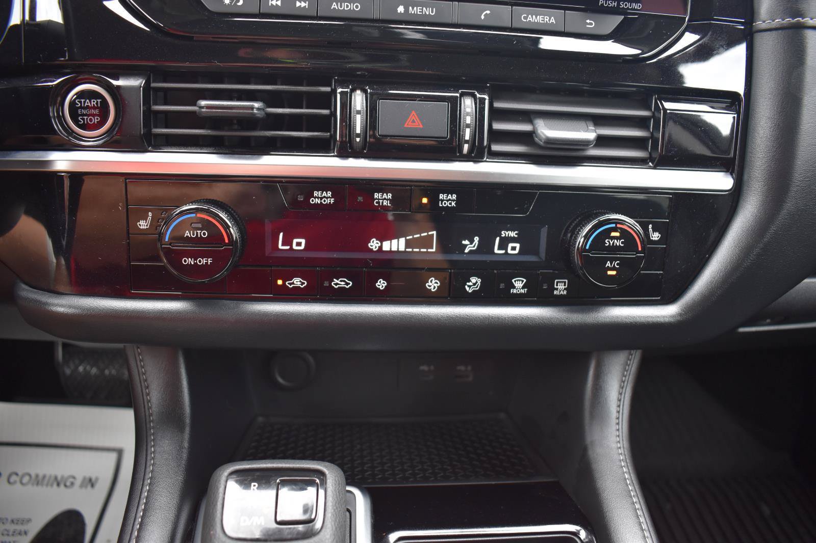 Used 2024 Nissan Pathfinder SV FWD image 40