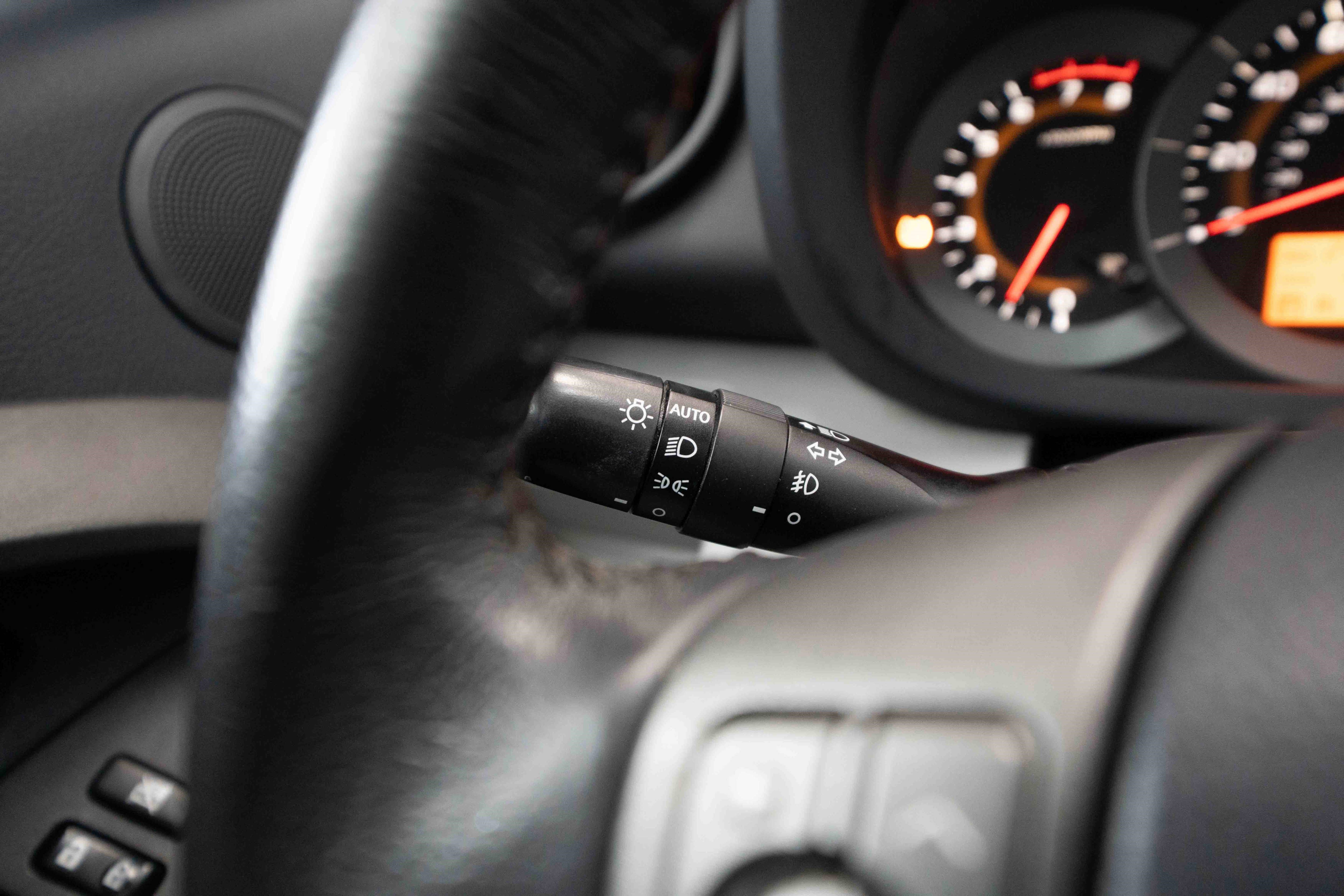 Used 2009 Toyota RAV4 Limited image 13