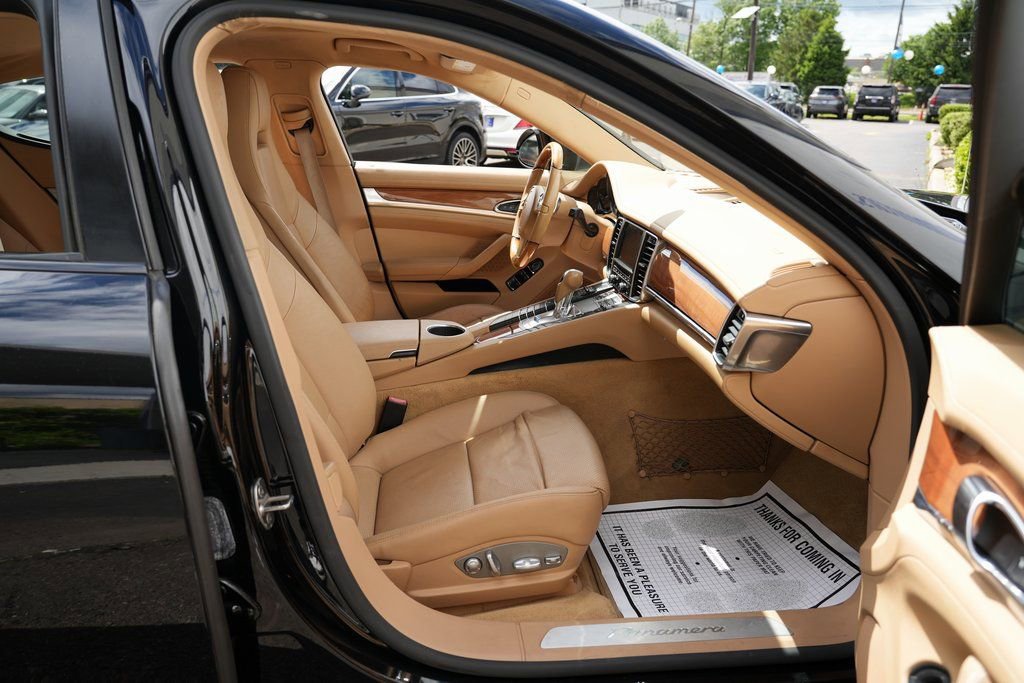 Used 2013 Porsche Panamera image 21