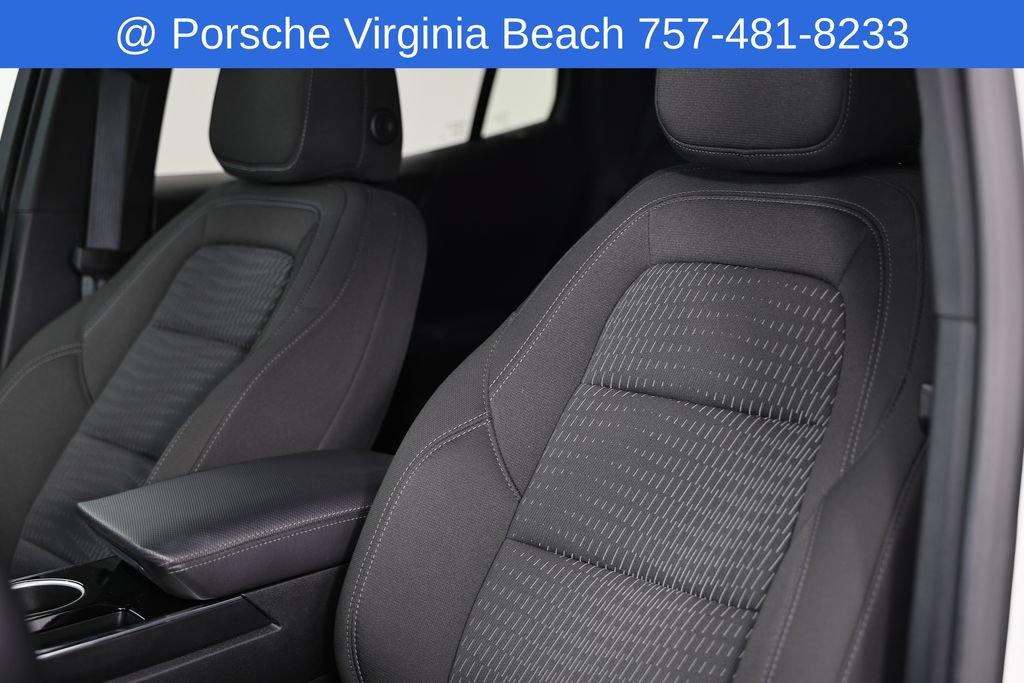 Used 2026 Chevrolet Equinox LT AWD/4WD image 24