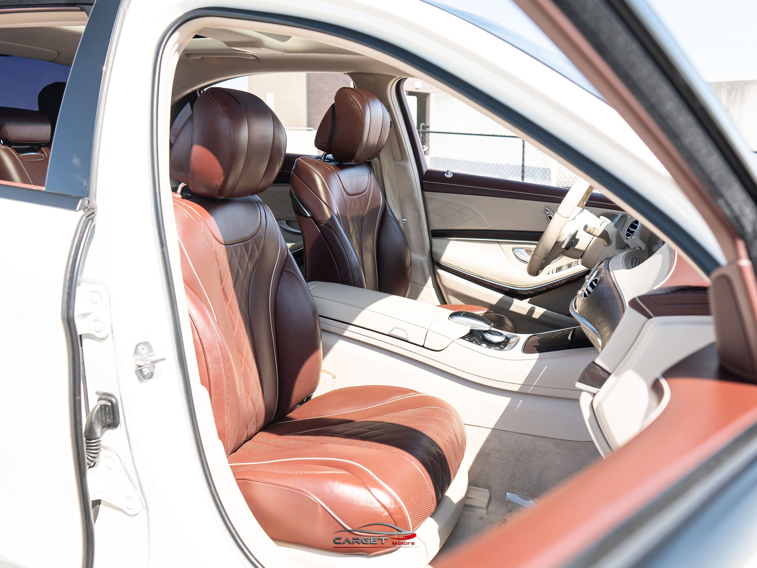 Used 2018 Mercedes-Benz S 560 Sedan w/ AMG Line Exterior image 16
