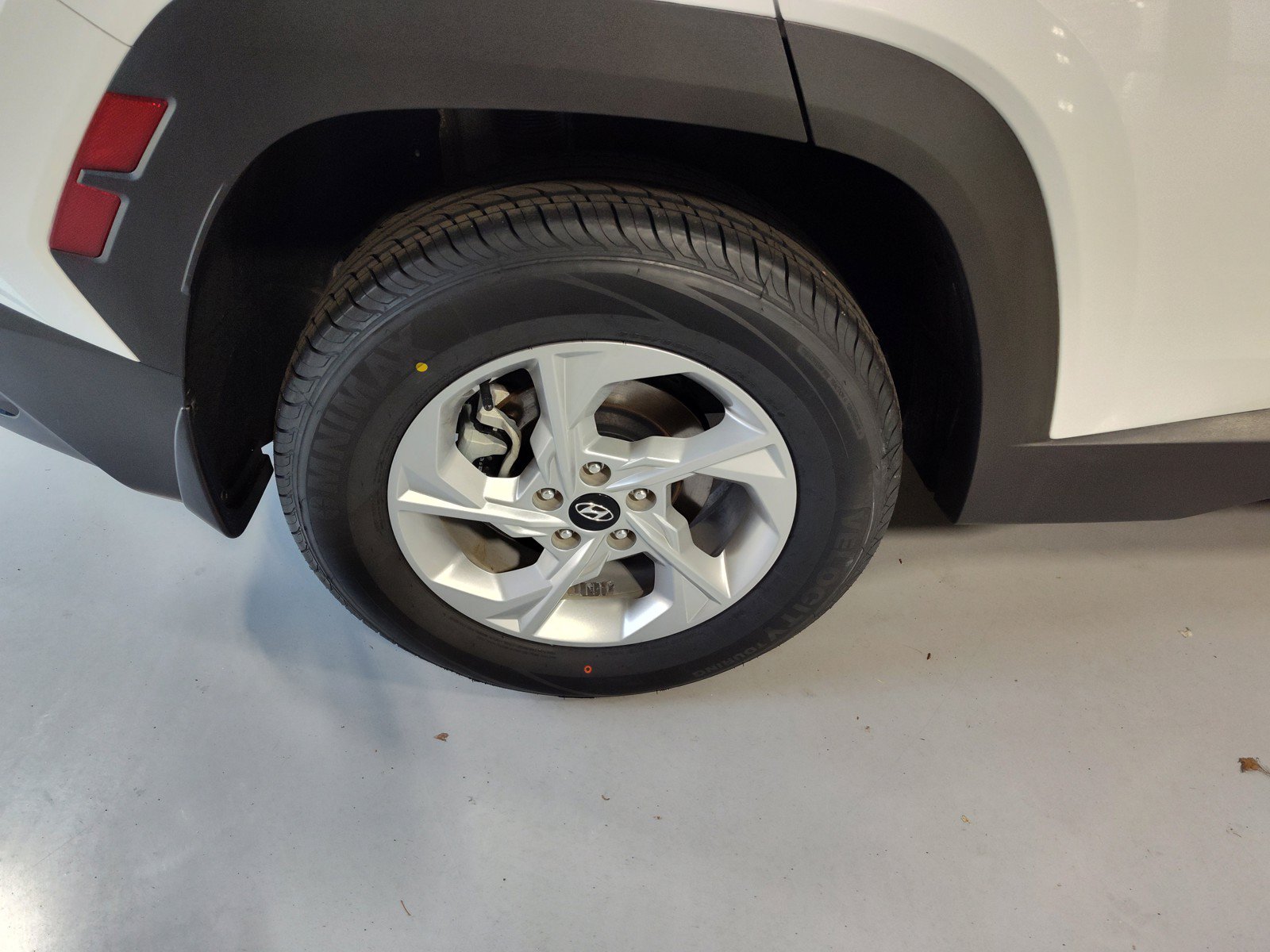 Certified 2023 Hyundai Tucson SEL AWD/4WD image 34