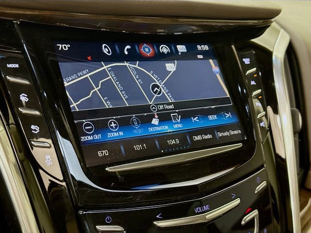 Used 2017 Cadillac Escalade ESV Luxury AWD/4WD image 13