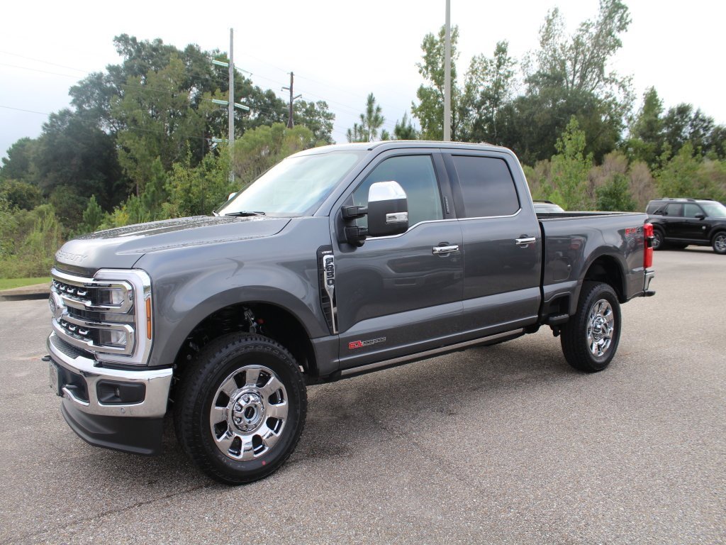 New 2026 Ford F250 Lariat w/ Lariat Ultimate Package
