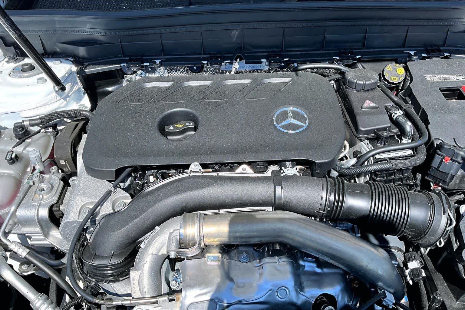 New 2026 Mercedes-Benz GLB 250 4MATIC image 15