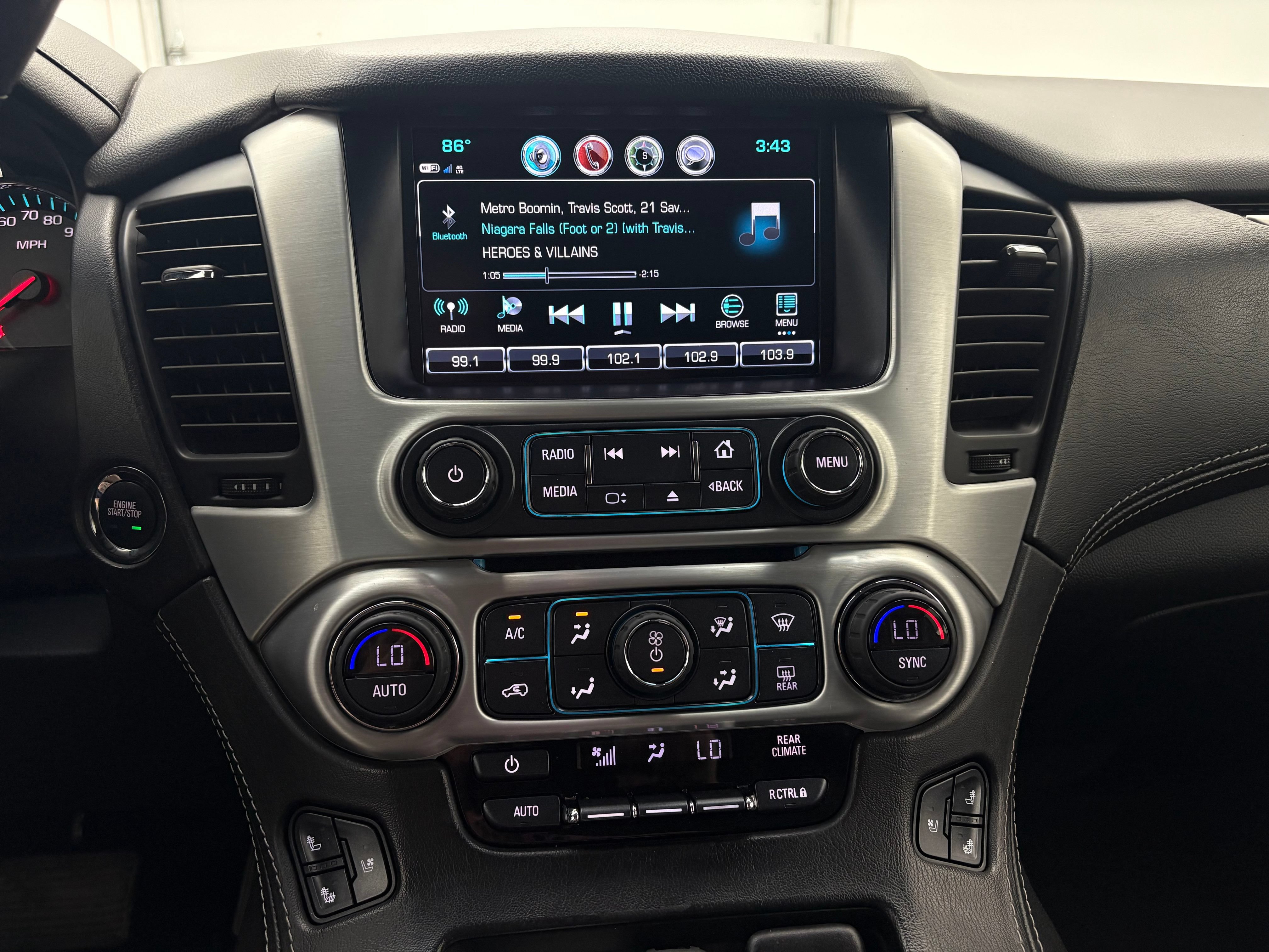 Used 2018 GMC Yukon XL SLT AWD/4WD image 26