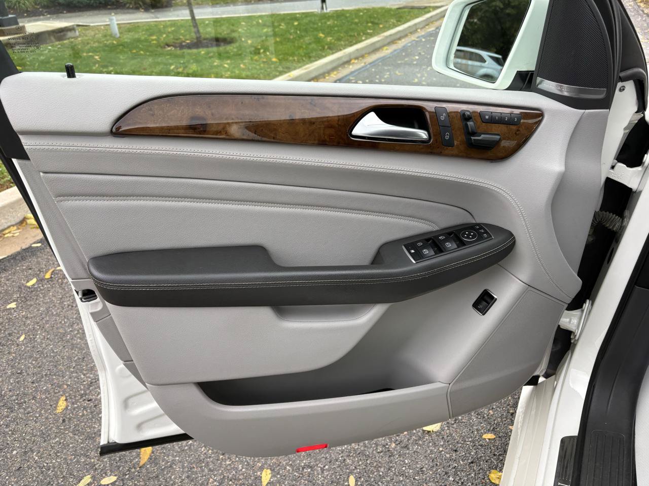 Used 2015 Mercedes-Benz ML 400 4MATIC image 13