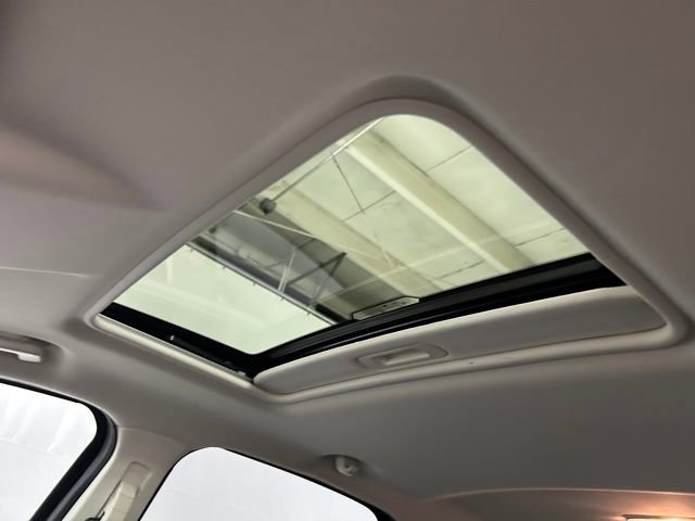 Used 2018 Ford EcoSport SE w/ SE Convenience Package image 18