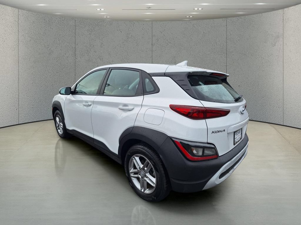 Used 2023 Hyundai Kona SE w/ Cargo Package FWD image 3