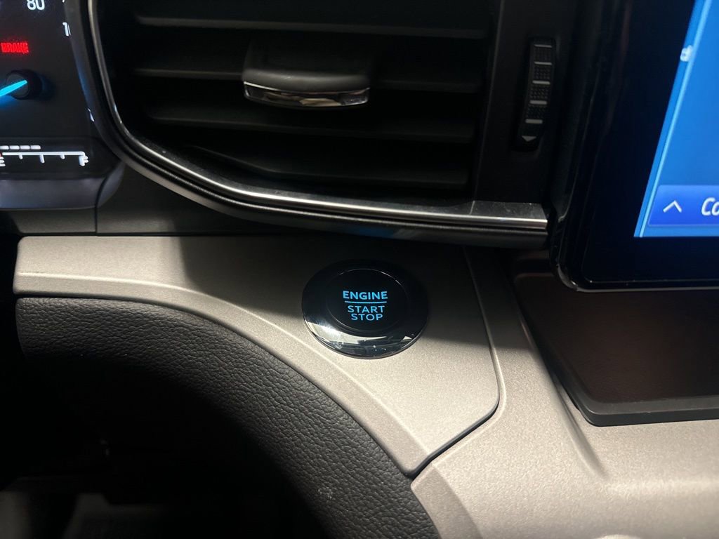 Certified 2023 Ford Explorer XLT w/ Equipment Group 202A image 20