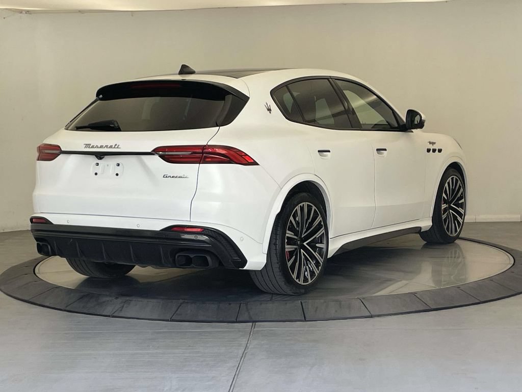 Used 2024 Maserati Grecale Trofeo AWD/4WD image 7