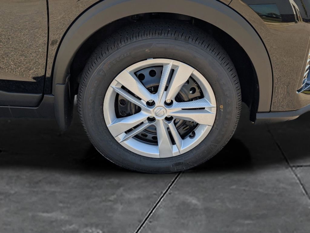 New 2025 Nissan Kicks Play S image 11