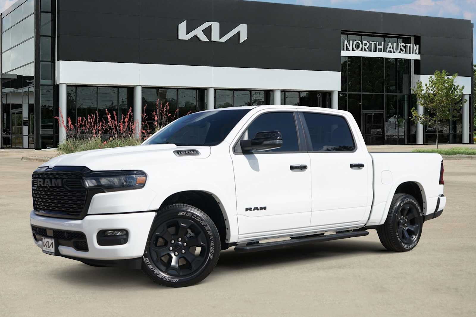 Used 2026 RAM 1500 Lone Star AWD/4WD image 1