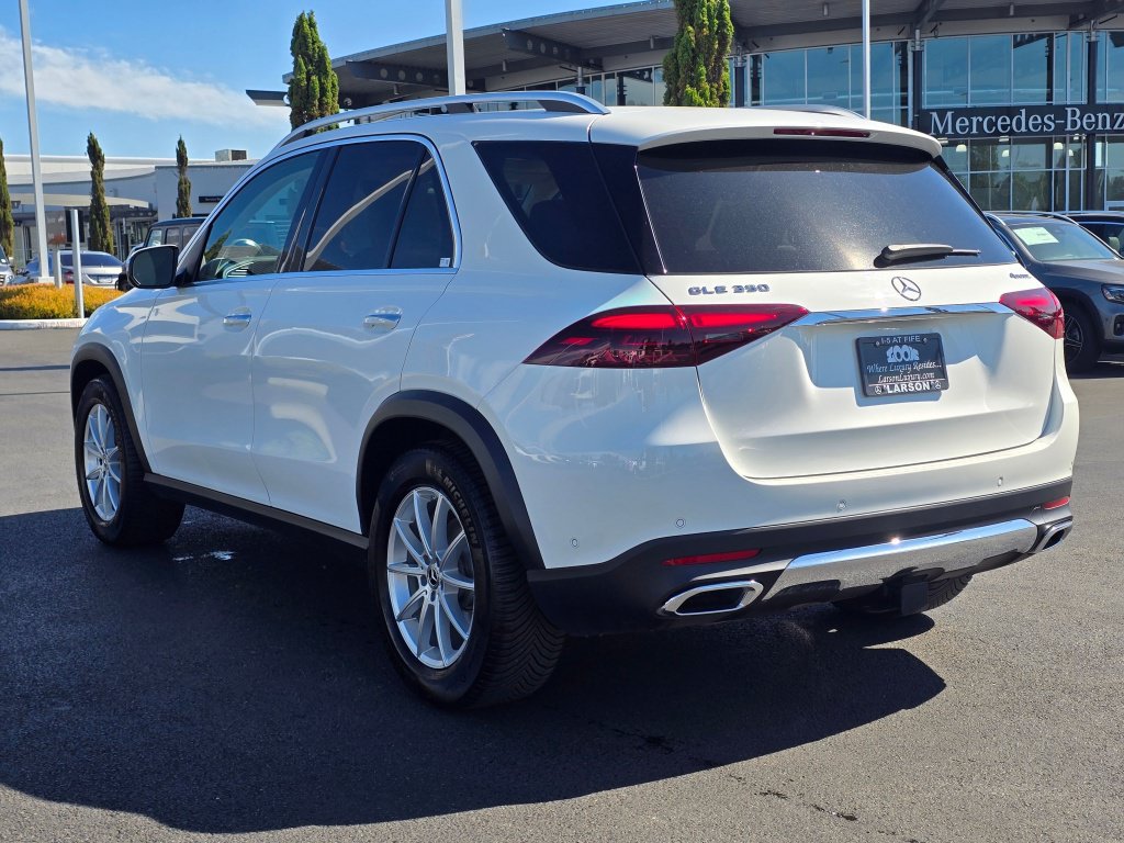 Used 2024 Mercedes-Benz GLE 350 4MATIC w/ Driver Assistance Package image 4