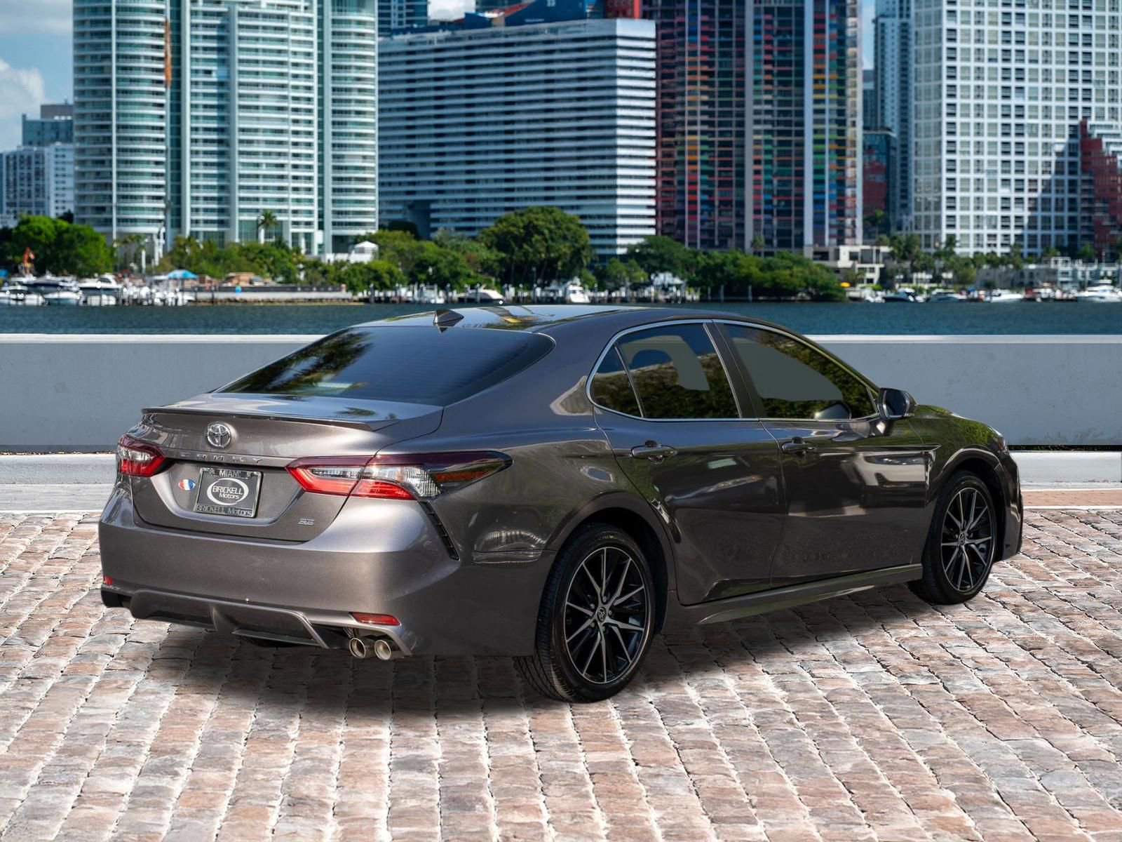 Used 2024 Toyota Camry SE w/ Convenience Package image 5