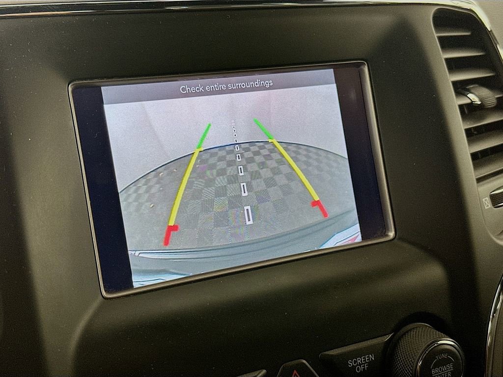 Certified 2021 Jeep Grand Cherokee Laredo image 18