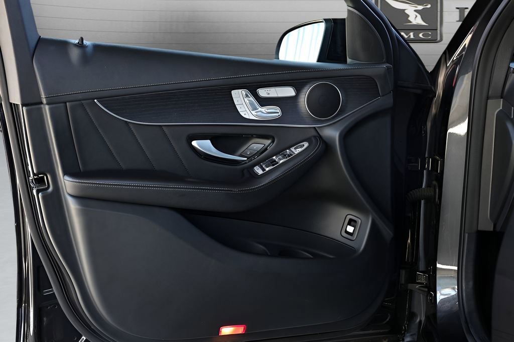 Used 2022 Mercedes-Benz GLC 300 4MATIC Coupe image 34