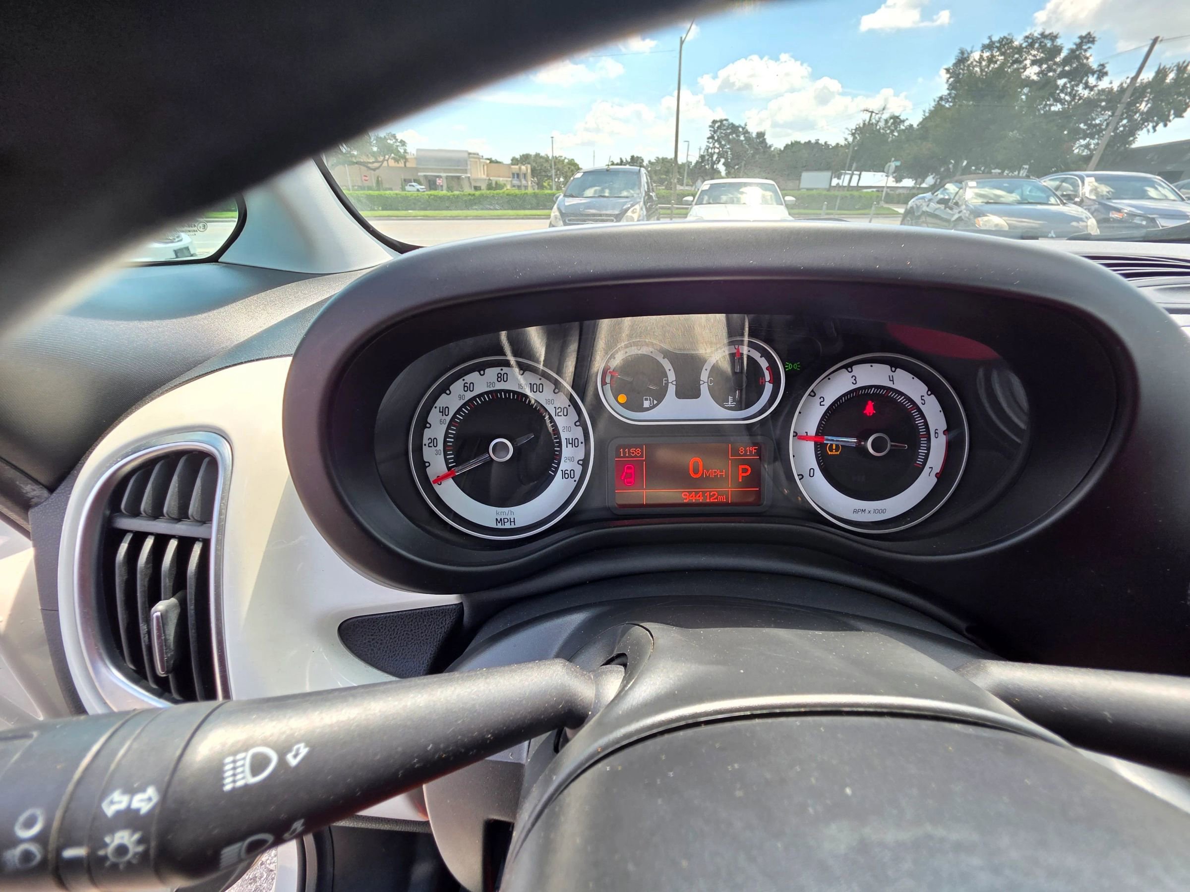 Used 2015 FIAT 500L Pop image 9