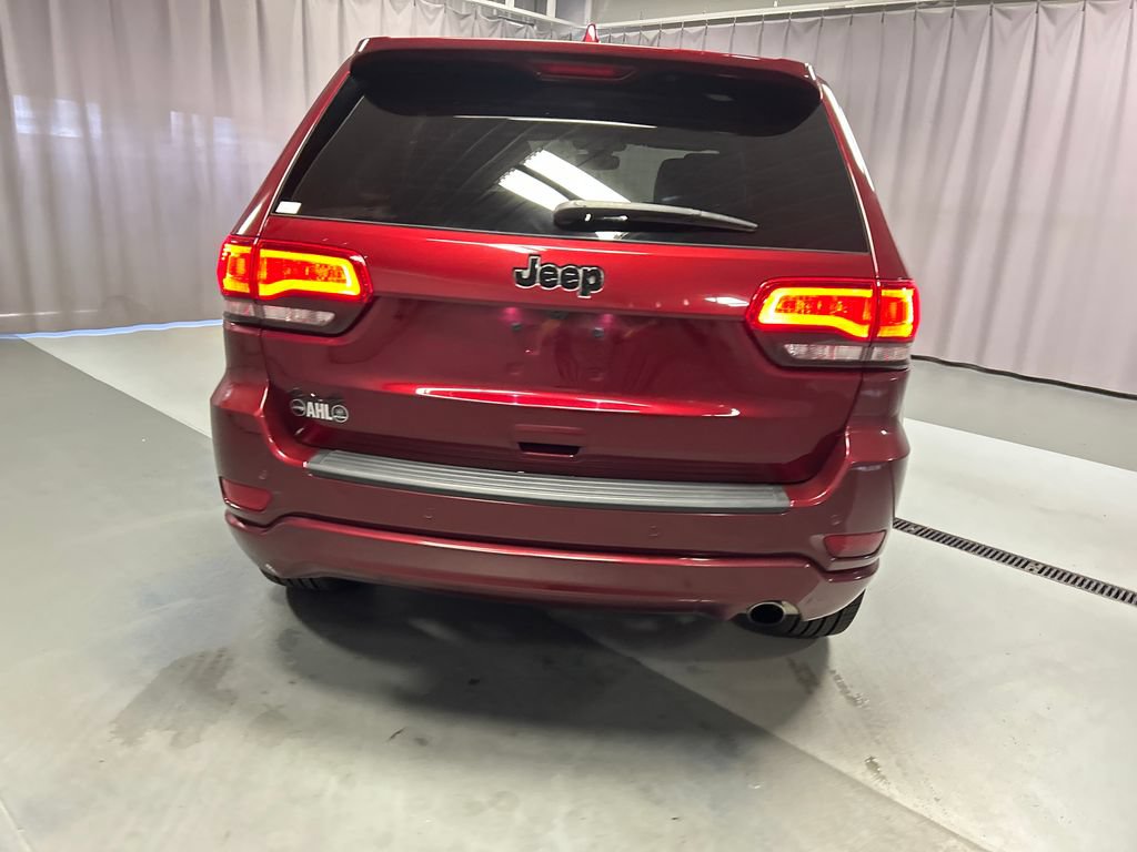 Used 2022 Jeep Grand Cherokee Laredo X AWD/4WD image 6