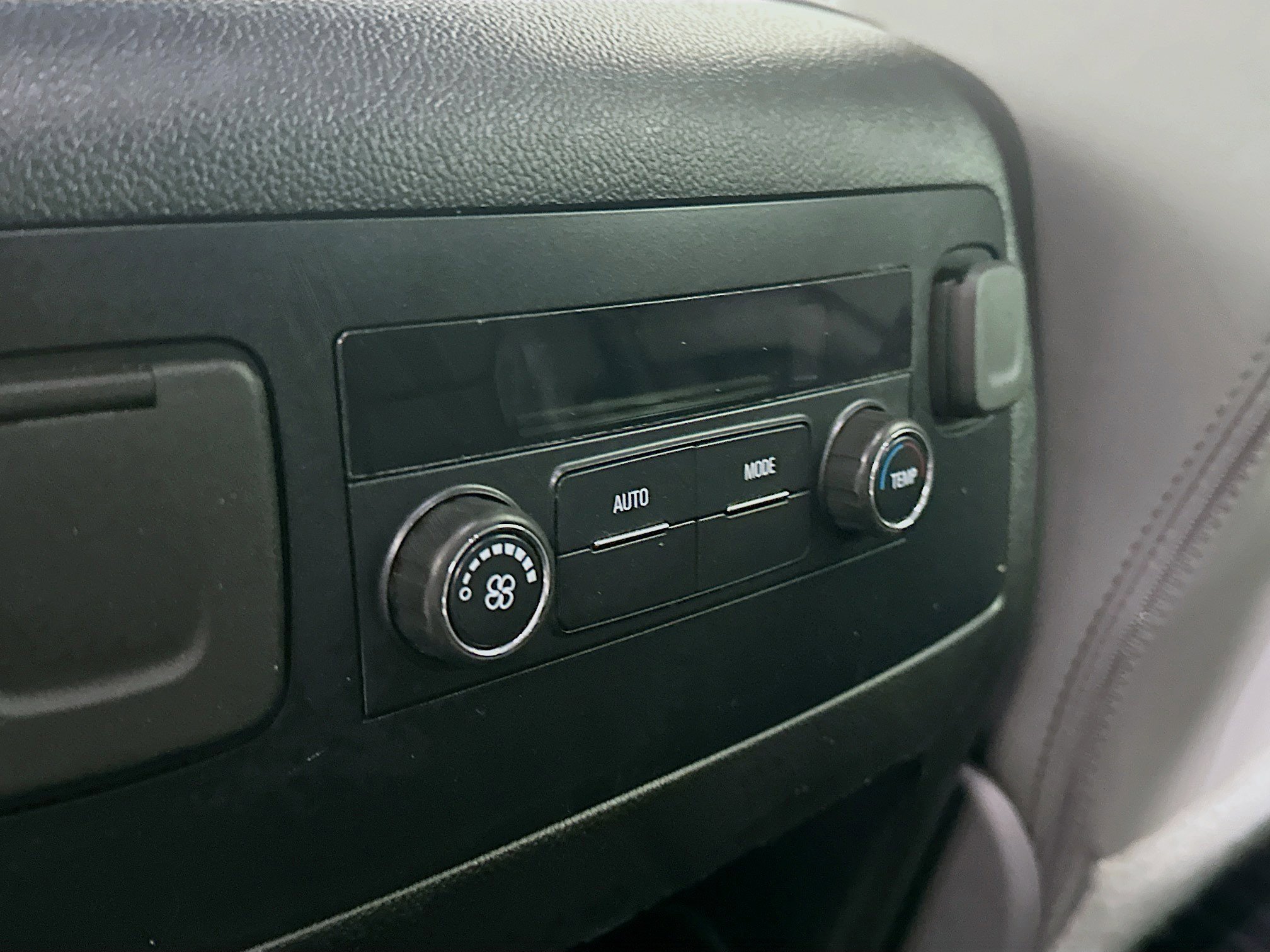 Used 2019 Chevrolet Tahoe LT image 27