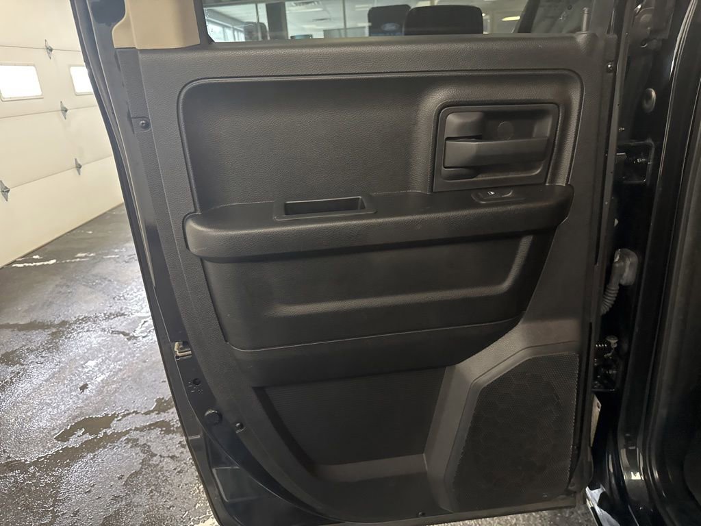 Used 2017 RAM 1500 Express w/ Black Ram 1500 Express Group image 28